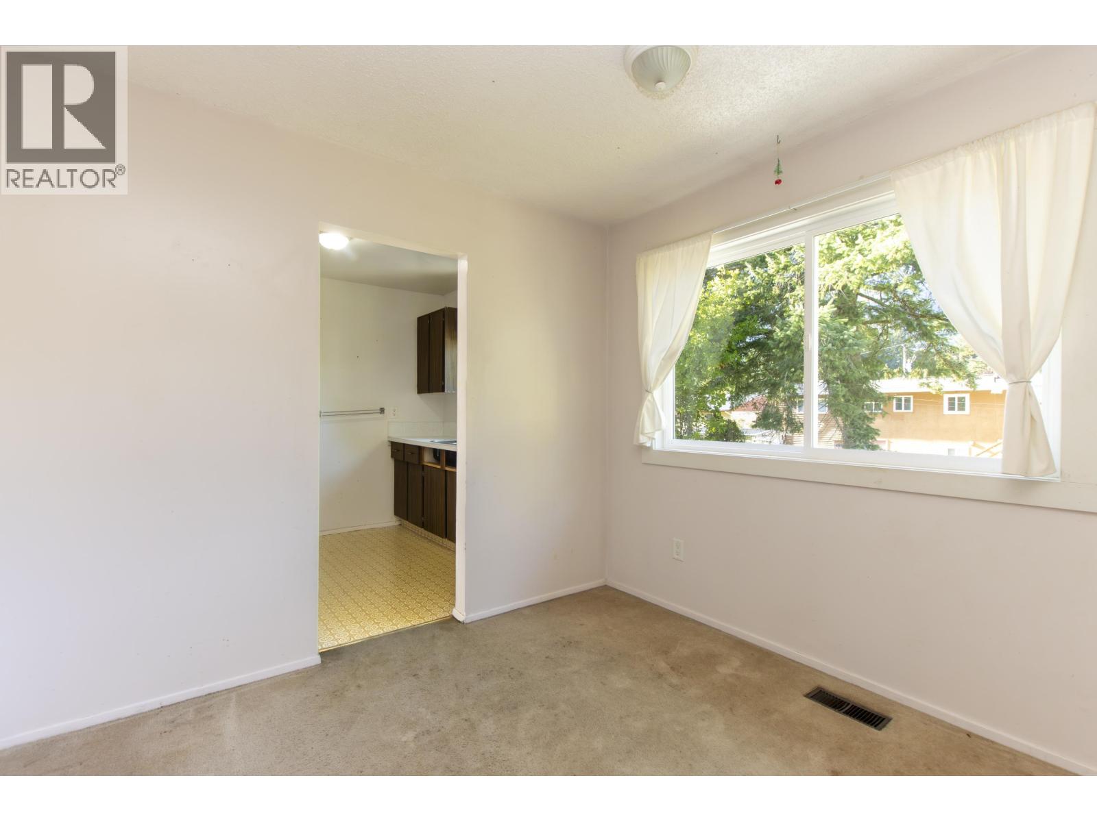 38183 Lombardy Crescent, Squamish, British Columbia  V8B 0X3 - Photo 10 - R3059497