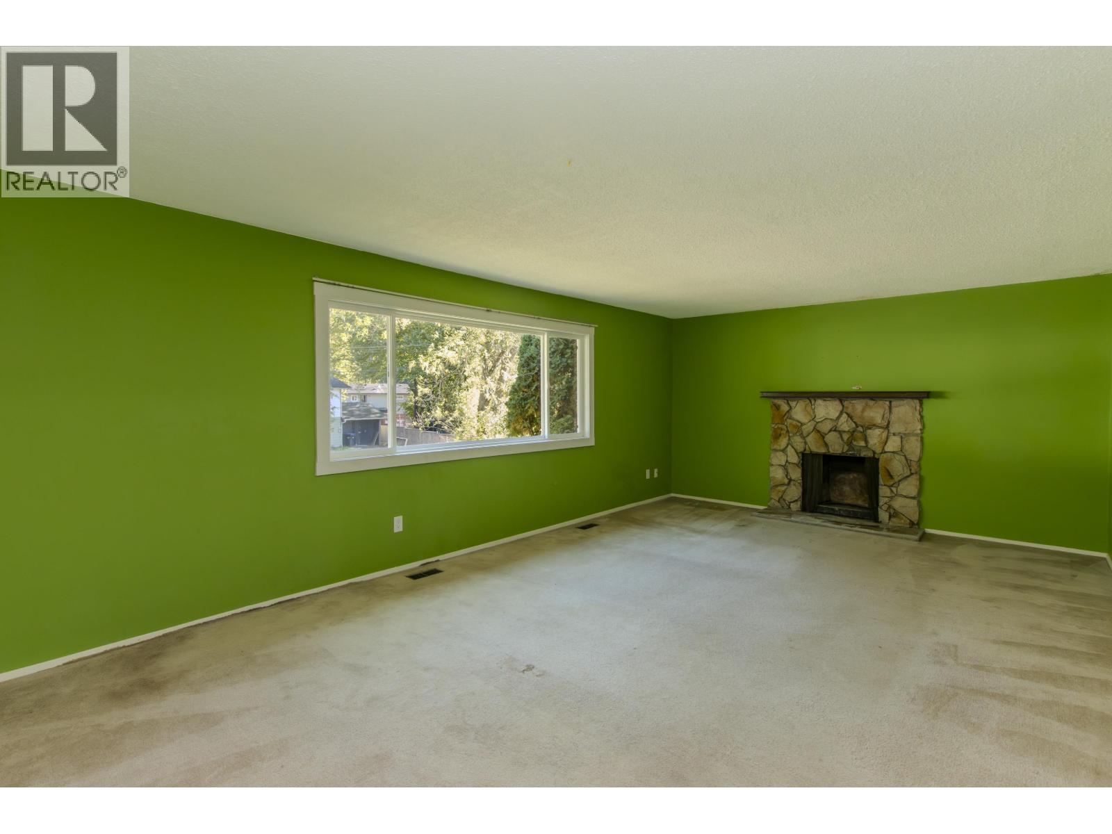 38183 Lombardy Crescent, Squamish, British Columbia  V8B 0X3 - Photo 7 - R3059497