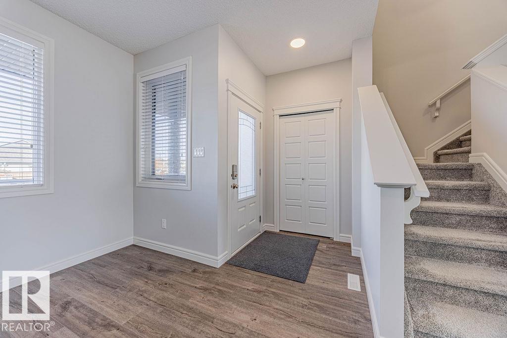 85 Sentry Wy, Sherwood Park, Alberta  T8H 1B1 - Photo 4 - E4462490