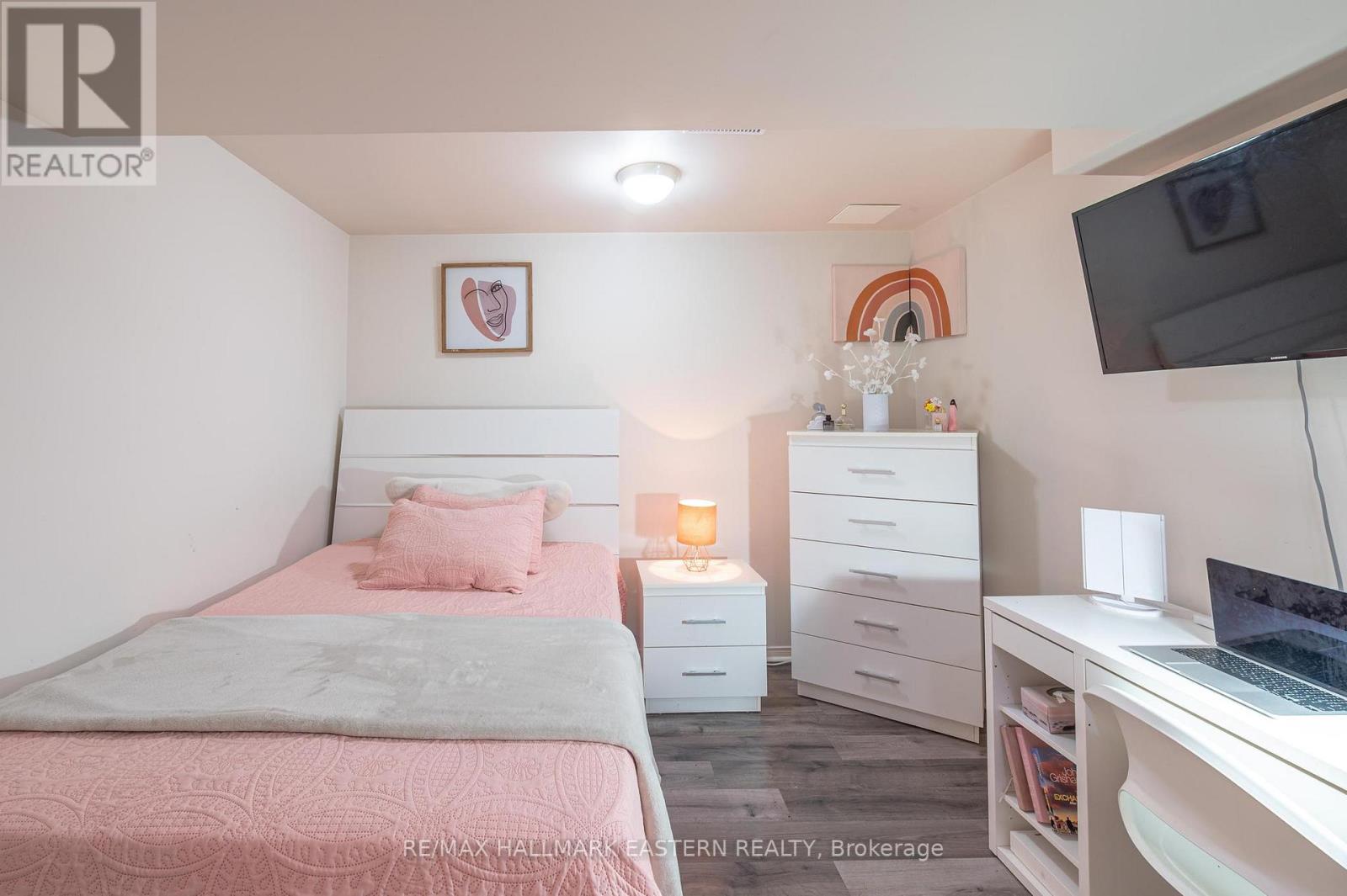 297 Towerhill Road, Peterborough North, Ontario  K9H 7N1 - Photo 22 - X12468396