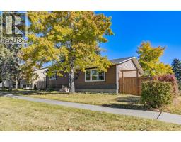 828 Queensland Drive SE Queensland