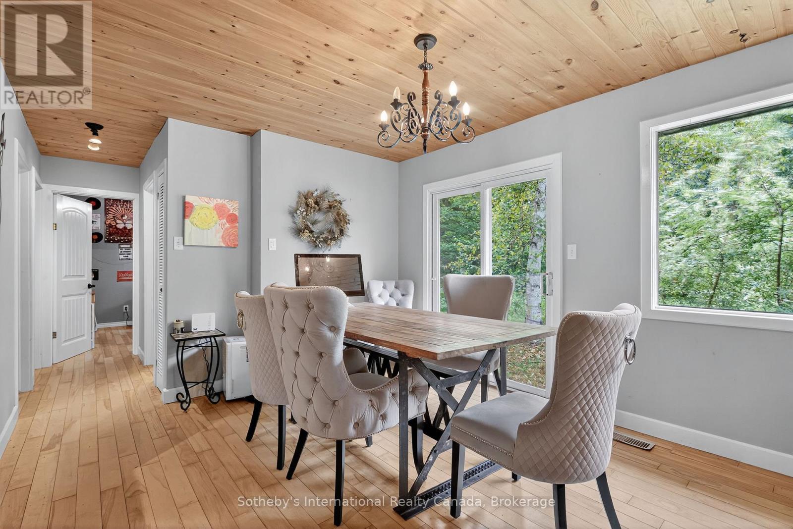 1132 Limberlost Road, Lake Of Bays (Sinclair), Ontario  P1H 2J6 - Photo 24 - X12468388