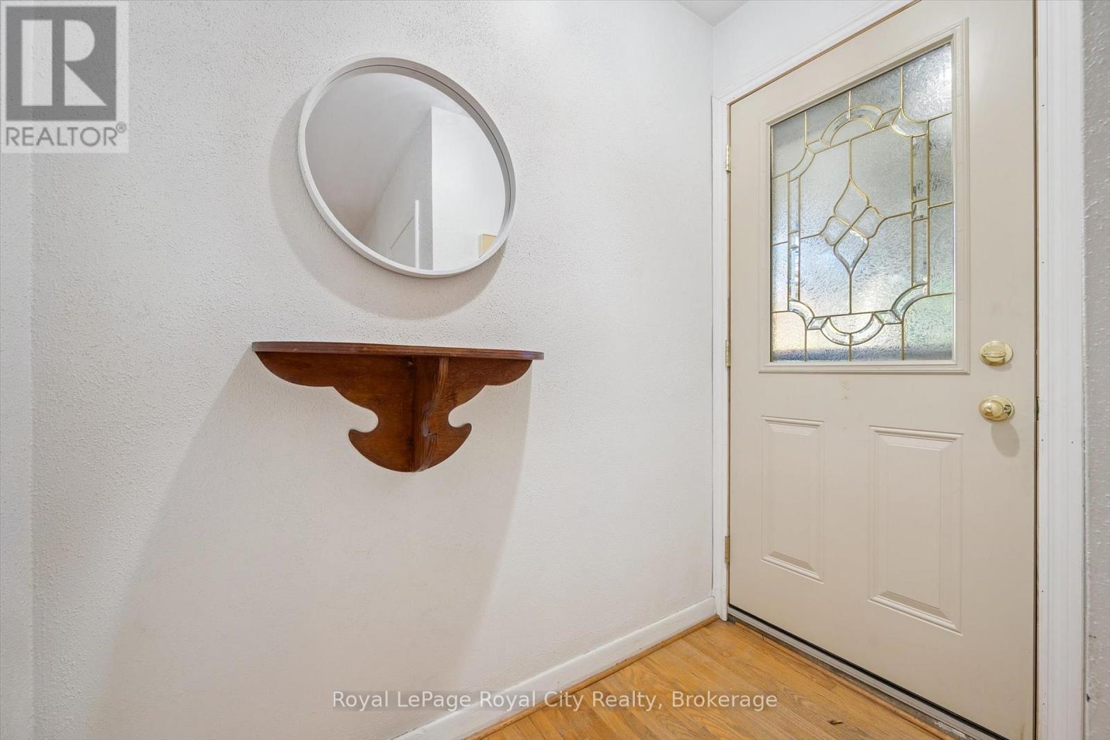 228 Water Street, Guelph (Dovercliffe Park/old University), Ontario  N1G 1B2 - Photo 10 - X12468407