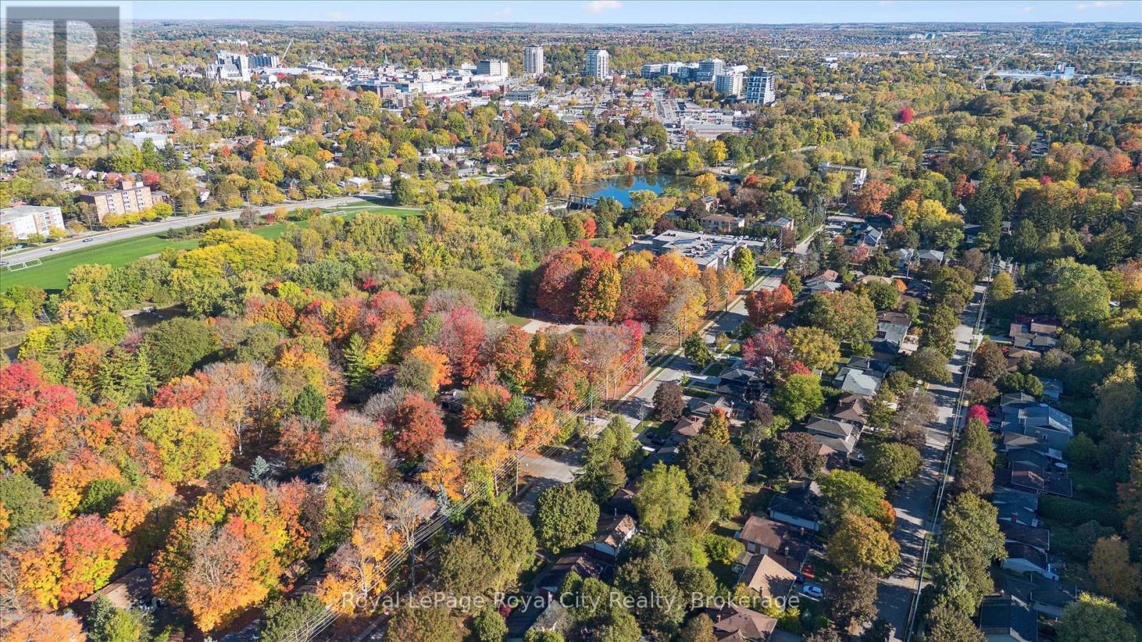 228 Water Street, Guelph (Dovercliffe Park/old University), Ontario  N1G 1B2 - Photo 4 - X12468407