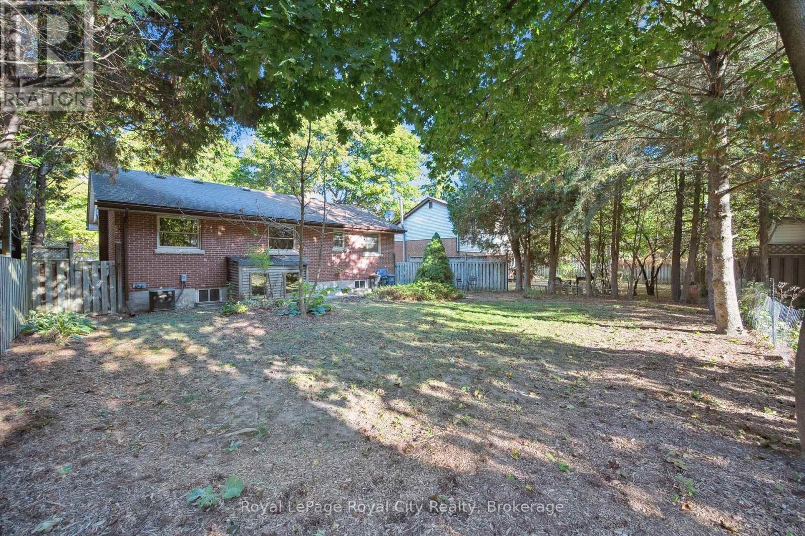 228 Water Street, Guelph (Dovercliffe Park/old University), Ontario  N1G 1B2 - Photo 43 - X12468407