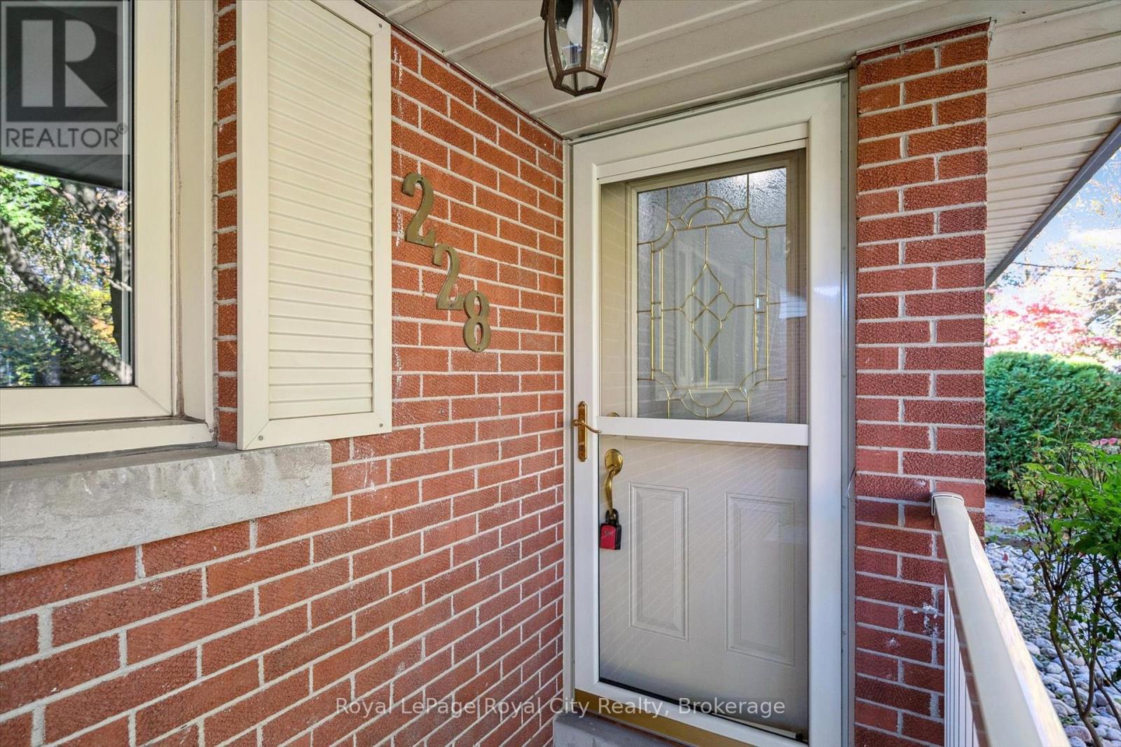 228 Water Street, Guelph (Dovercliffe Park/old University), Ontario  N1G 1B2 - Photo 9 - X12468407