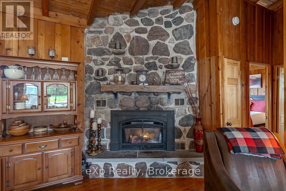 111 Wilson Drive, Georgian Bluffs, Ontario  N0H 2T0 - Photo 16 - X12468430
