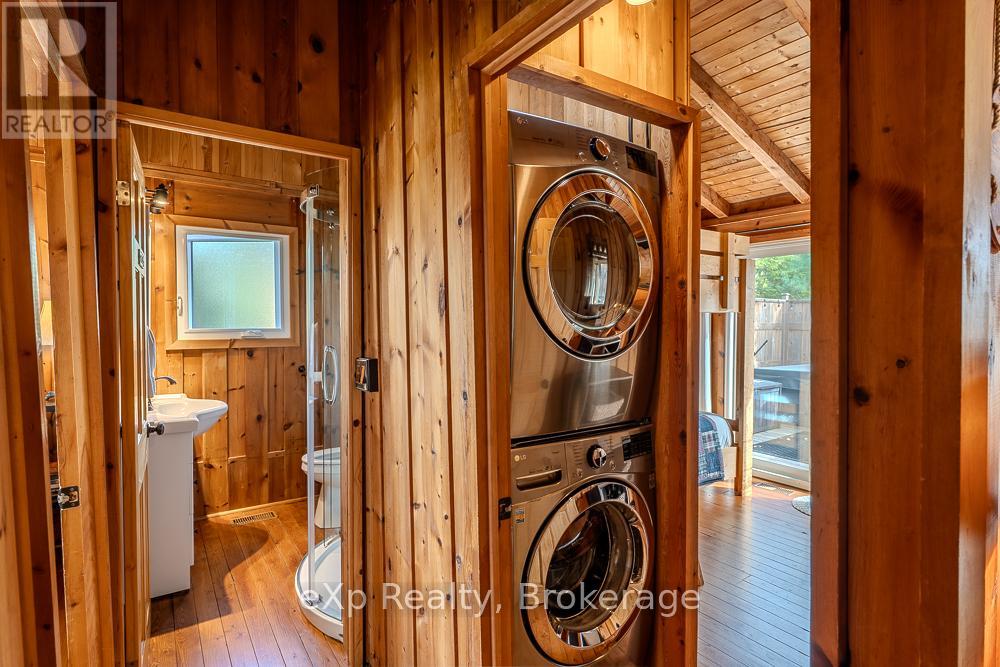 111 Wilson Drive, Georgian Bluffs, Ontario  N0H 2T0 - Photo 20 - X12468430