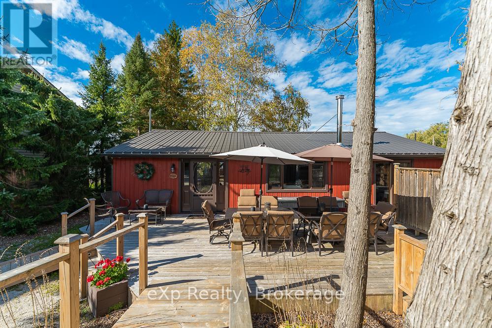 111 Wilson Drive, Georgian Bluffs, Ontario  N0H 2T0 - Photo 30 - X12468430