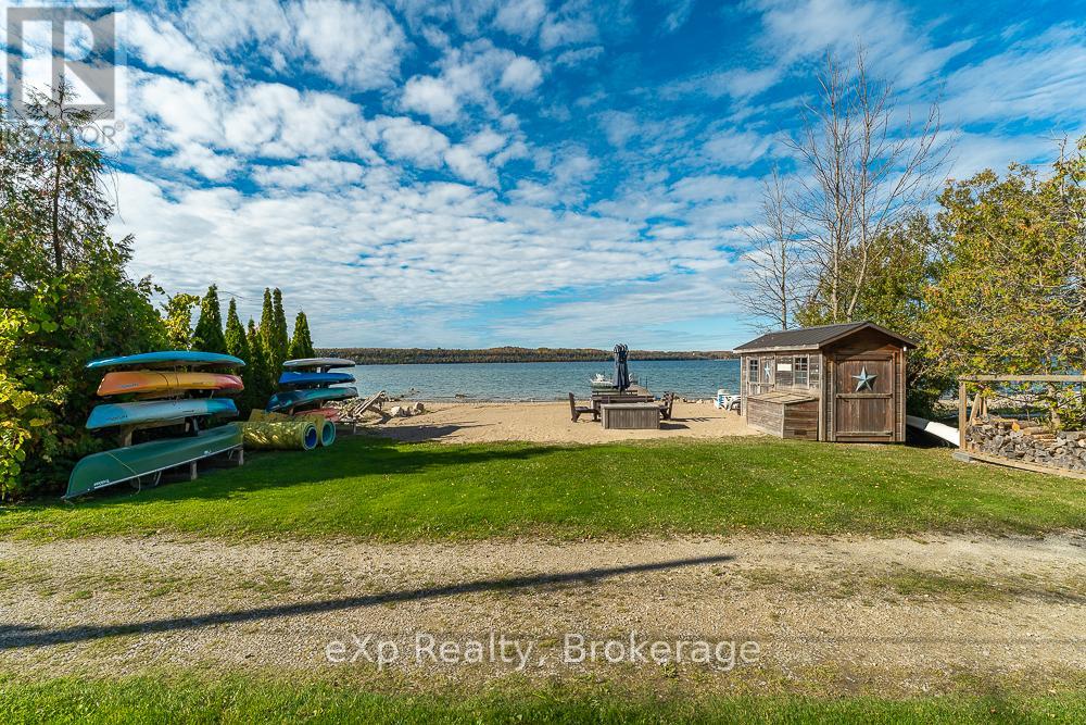111 Wilson Drive, Georgian Bluffs, Ontario  N0H 2T0 - Photo 40 - X12468430