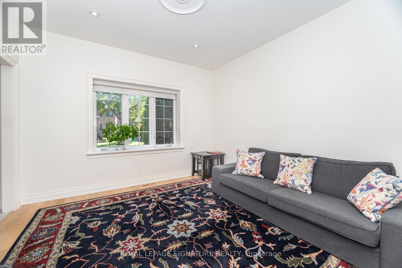 114 Fairholme Avenue, Toronto, Ontario  M6B 2W9 - Photo 19 - C12468211