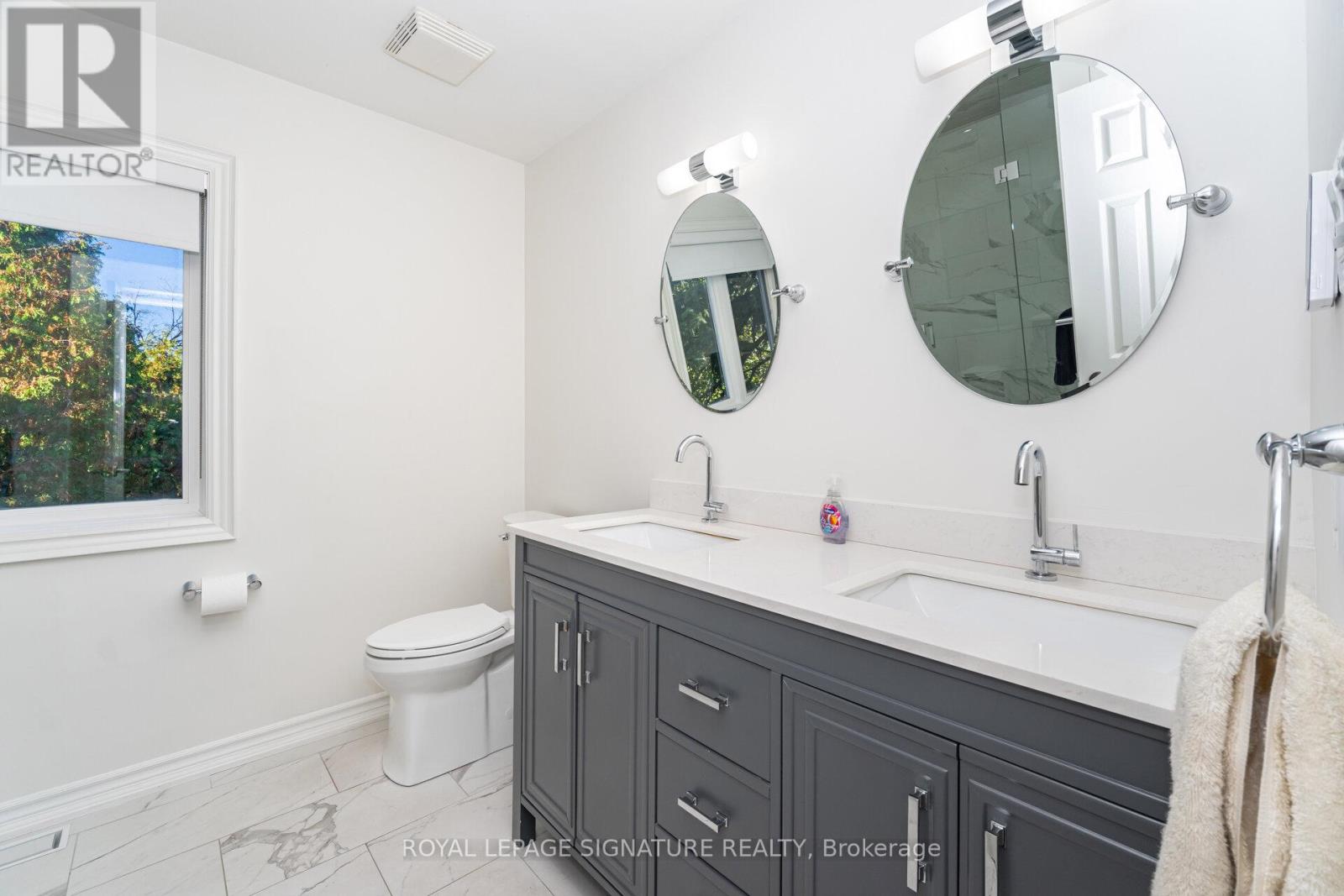 114 Fairholme Avenue, Toronto, Ontario  M6B 2W9 - Photo 27 - C12468211