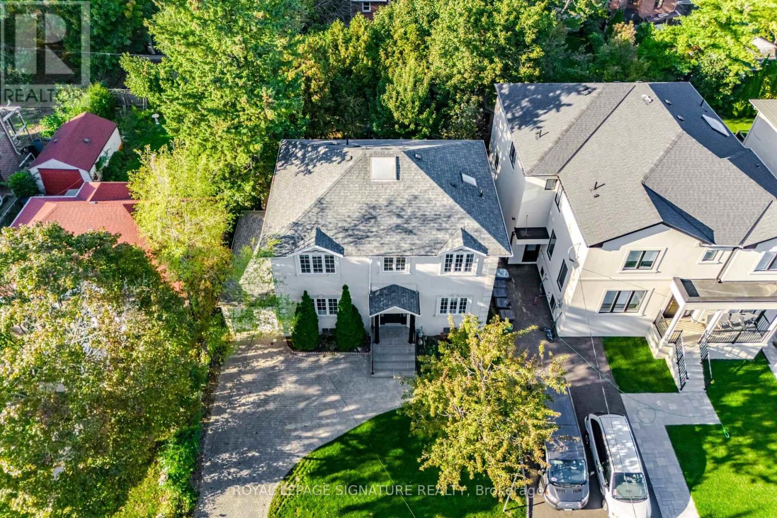 114 Fairholme Avenue, Toronto, Ontario  M6B 2W9 - Photo 3 - C12468211