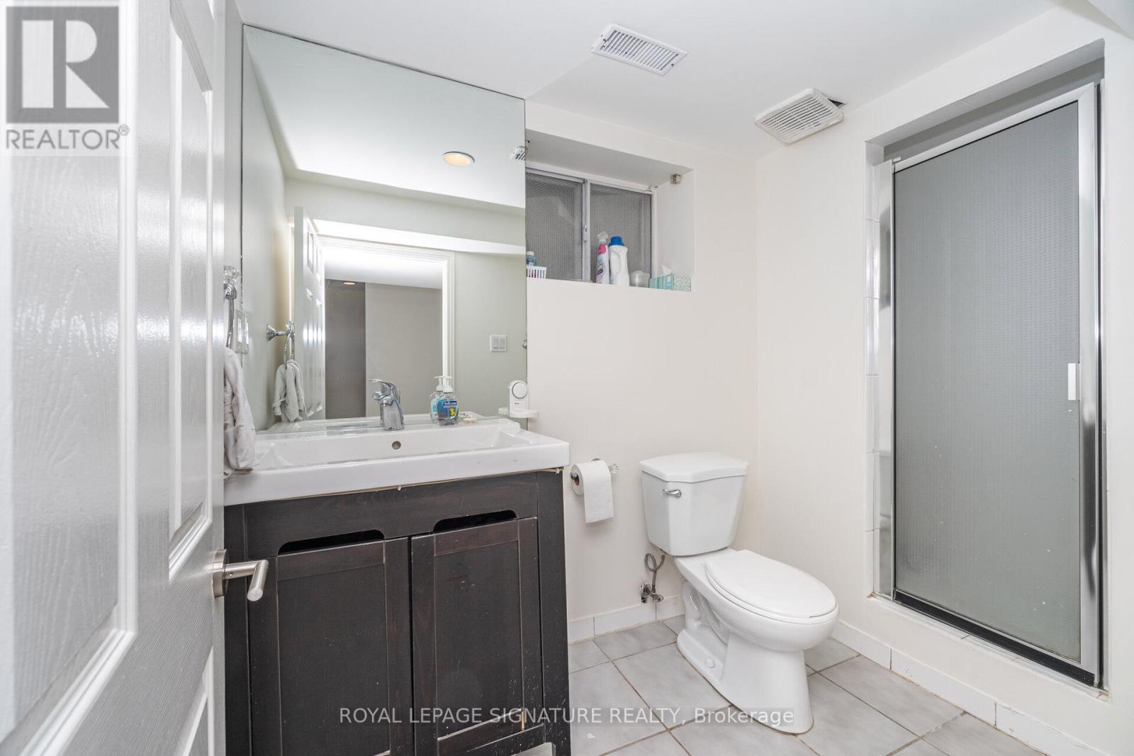 114 Fairholme Avenue, Toronto, Ontario  M6B 2W9 - Photo 39 - C12468211