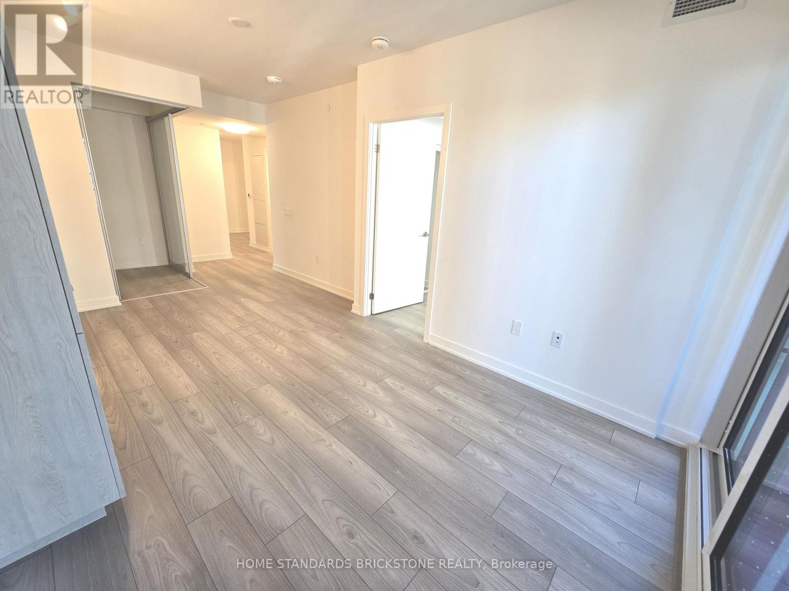 303n - 120 Broadway Avenue, Toronto, Ontario  M4P 0E9 - Photo 5 - C12468240