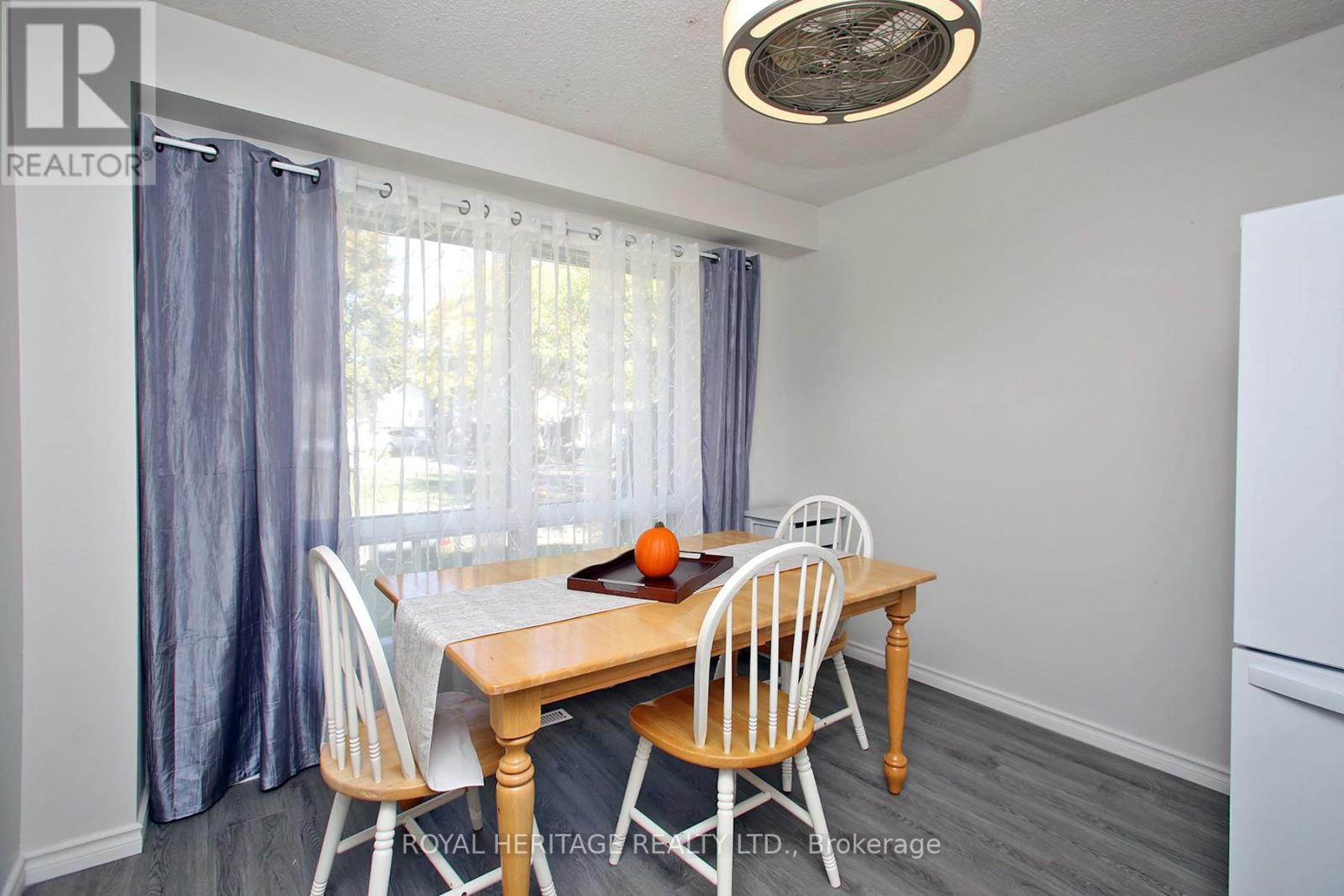 205 Northminster Court, Oshawa, Ontario  L1G 7M6 - Photo 8 - E12468197