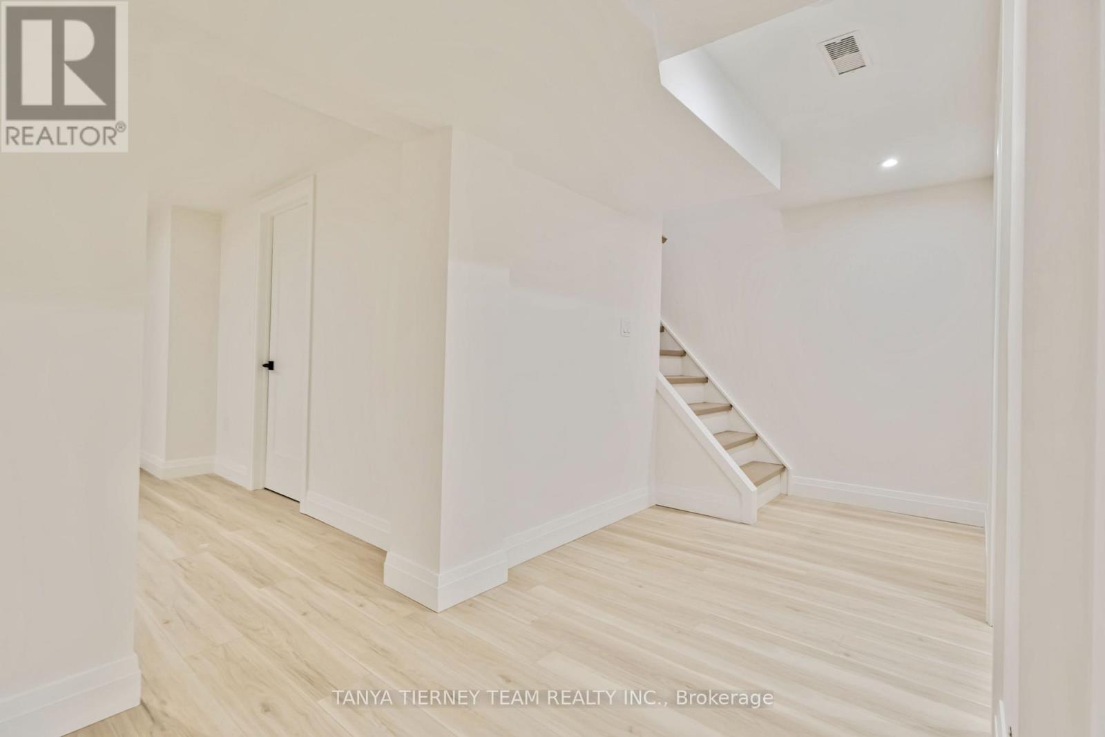 14 Heber Down Crescent, Whitby, Ontario  L1M 1A8 - Photo 15 - E12468300