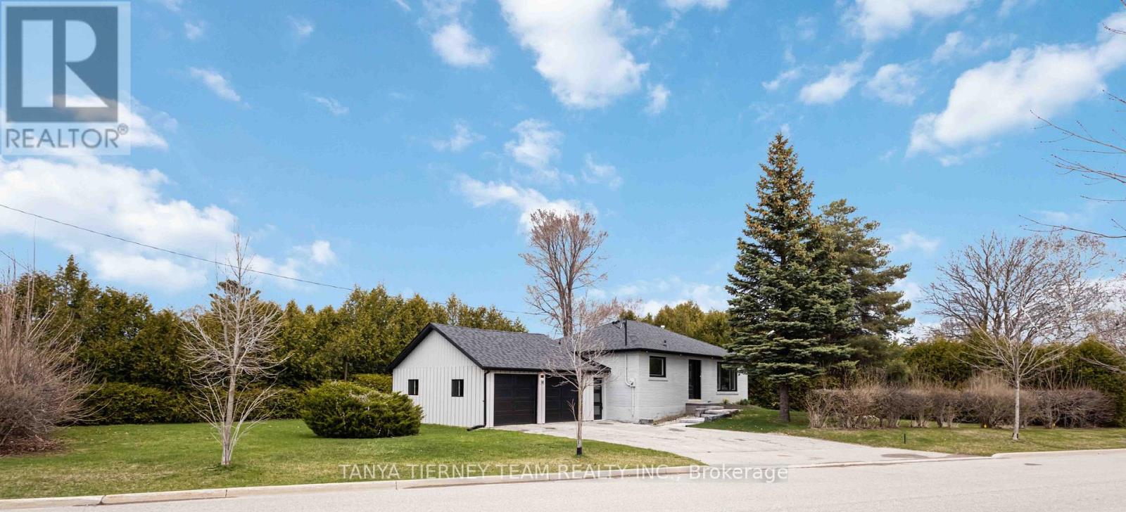 14 Heber Down Crescent, Whitby, Ontario  L1M 1A8 - Photo 2 - E12468300