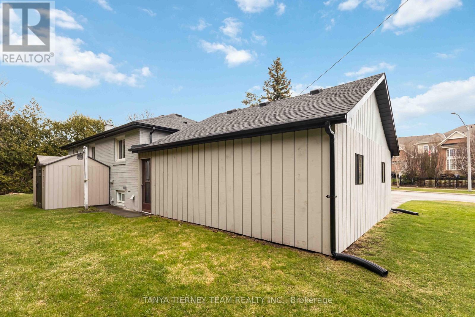 14 Heber Down Crescent, Whitby, Ontario  L1M 1A8 - Photo 20 - E12468300