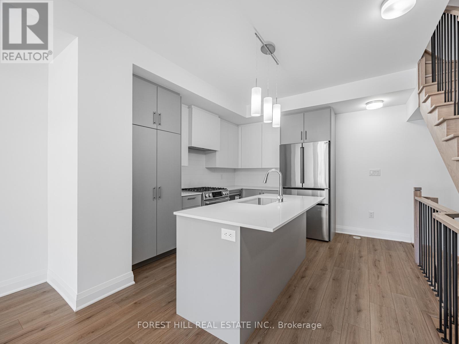 52 Burleigh Mews, Vaughan, Ontario  L4J 8A2 - Photo 11 - N12468243