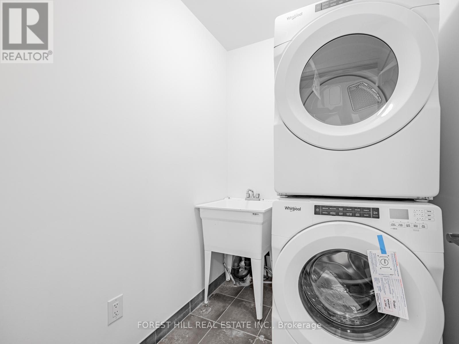 222 Atkinson Avenue, Vaughan, Ontario  L4J 4R3 - Photo 24 - N12468255
