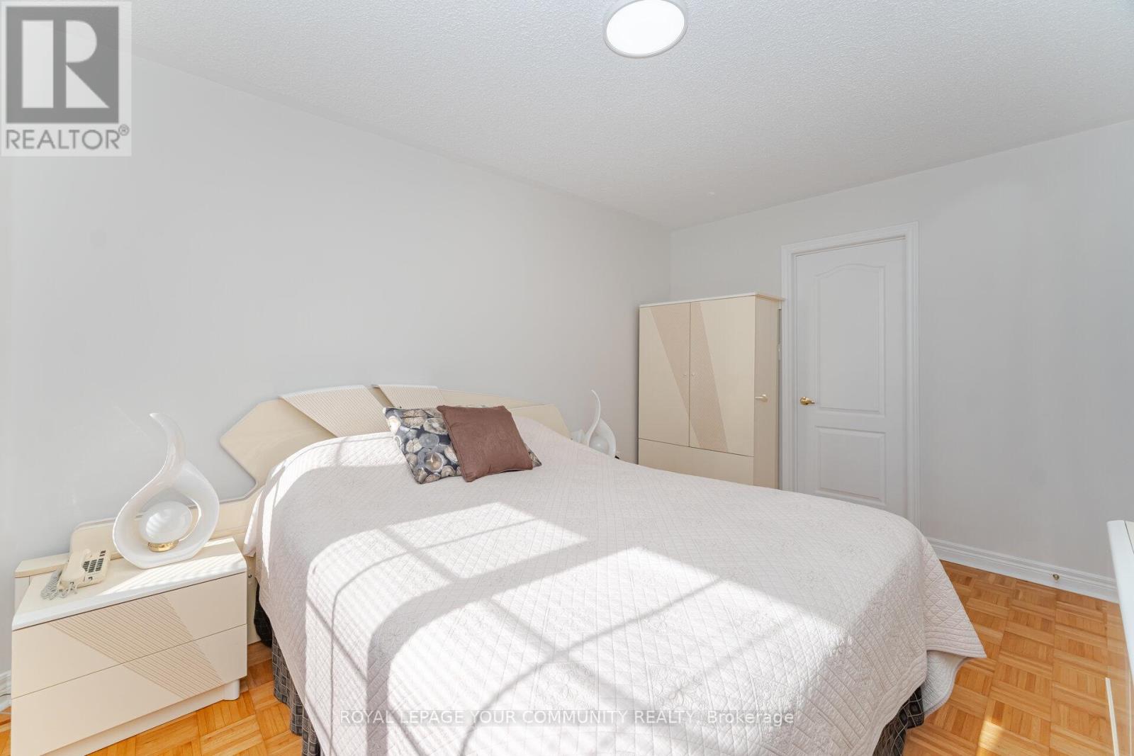 264 America Avenue, Vaughan, Ontario  L6A 3G8 - Photo 23 - N12468317
