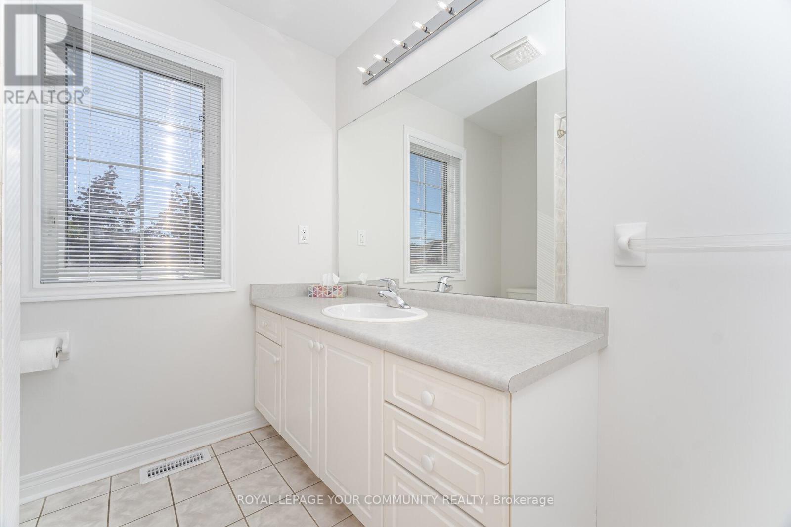 264 America Avenue, Vaughan, Ontario  L6A 3G8 - Photo 27 - N12468317