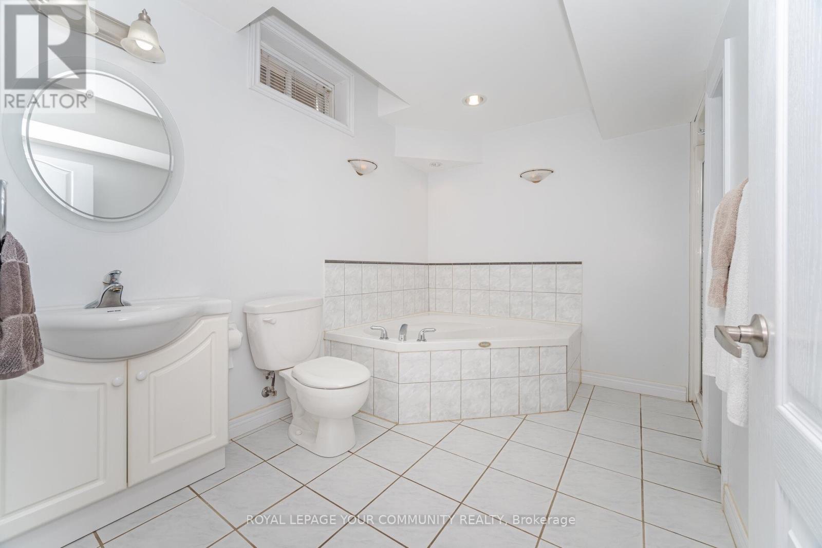 264 America Avenue, Vaughan, Ontario  L6A 3G8 - Photo 29 - N12468317