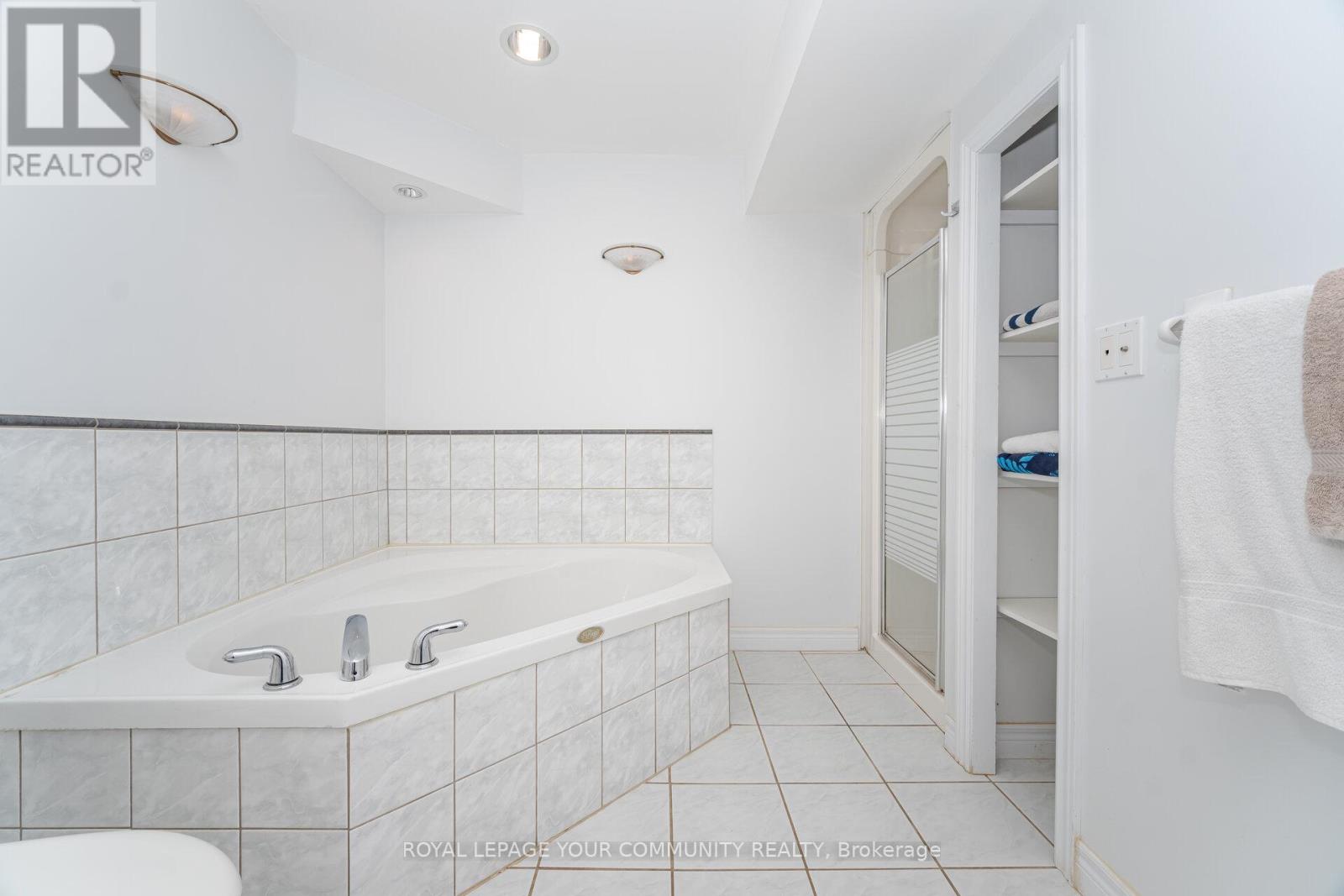 264 America Avenue, Vaughan, Ontario  L6A 3G8 - Photo 30 - N12468317