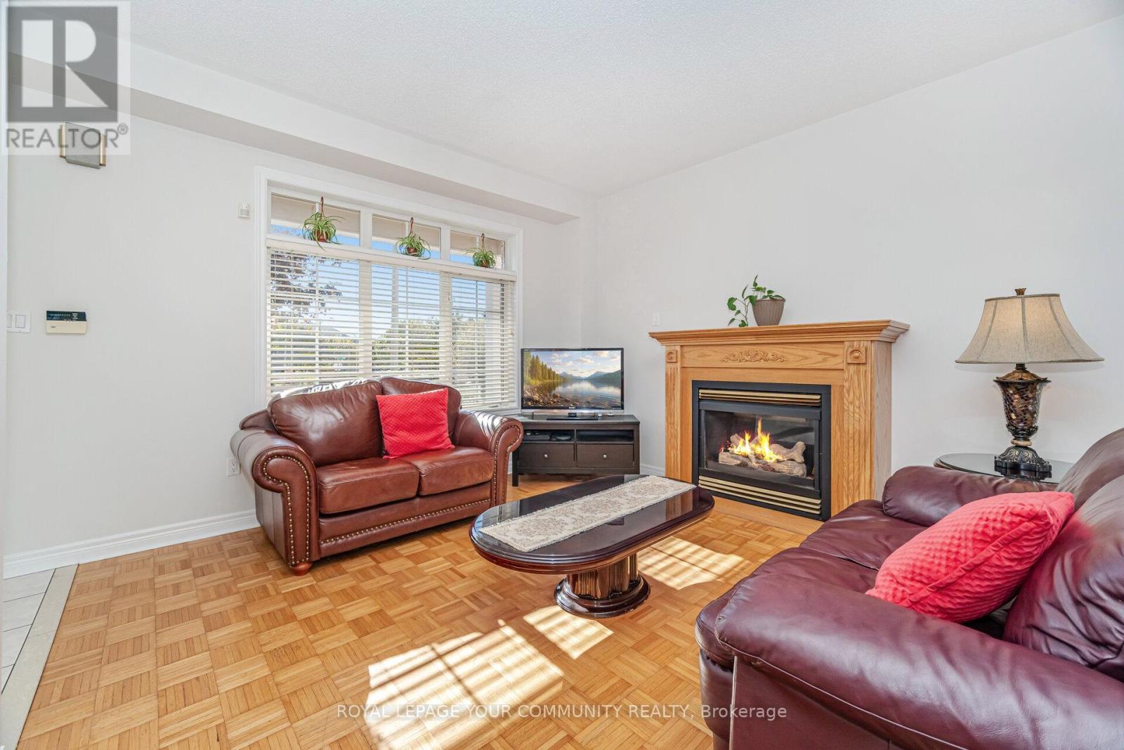 264 America Avenue, Vaughan, Ontario  L6A 3G8 - Photo 9 - N12468317