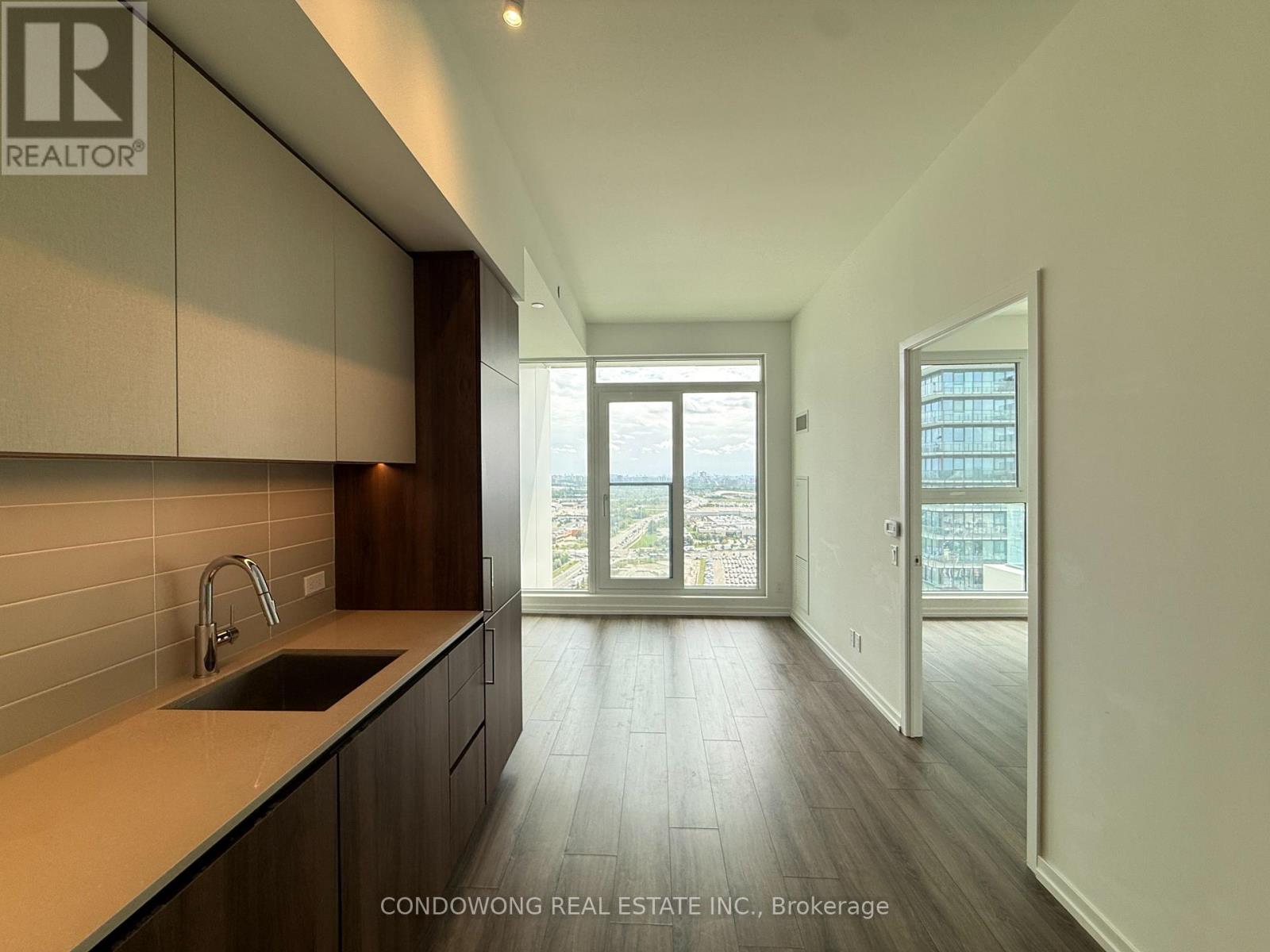2506 - 1000 Portage Parkway, Vaughan, Ontario  L4K 0L1 - Photo 2 - N12468321