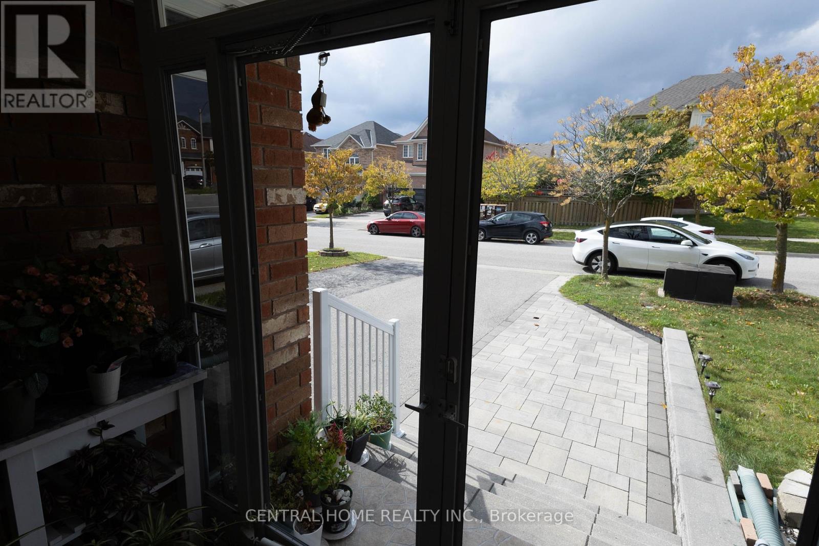 165 Manorheights Street, Richmond Hill, Ontario  L4S 2S8 - Photo 2 - N12468329