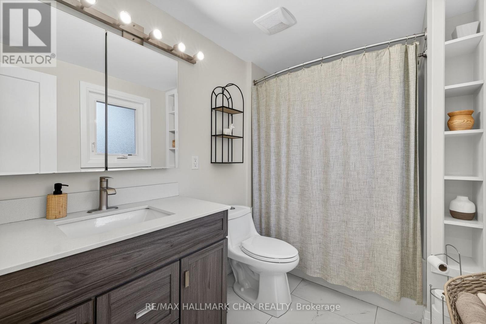 79 Adeline Avenue, New Tecumseth, Ontario  L0G 1W0 - Photo 25 - N12468336