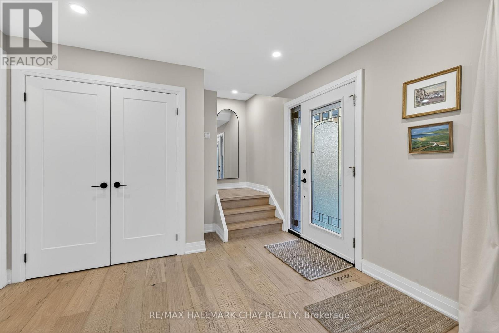 79 Adeline Avenue, New Tecumseth, Ontario  L0G 1W0 - Photo 4 - N12468336