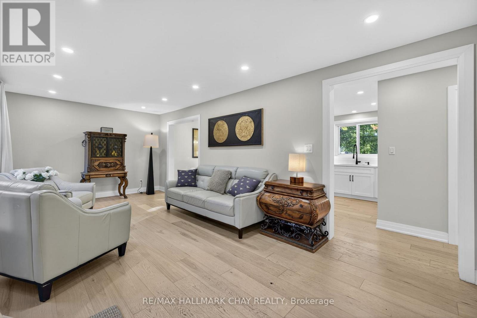 79 Adeline Avenue, New Tecumseth, Ontario  L0G 1W0 - Photo 6 - N12468336