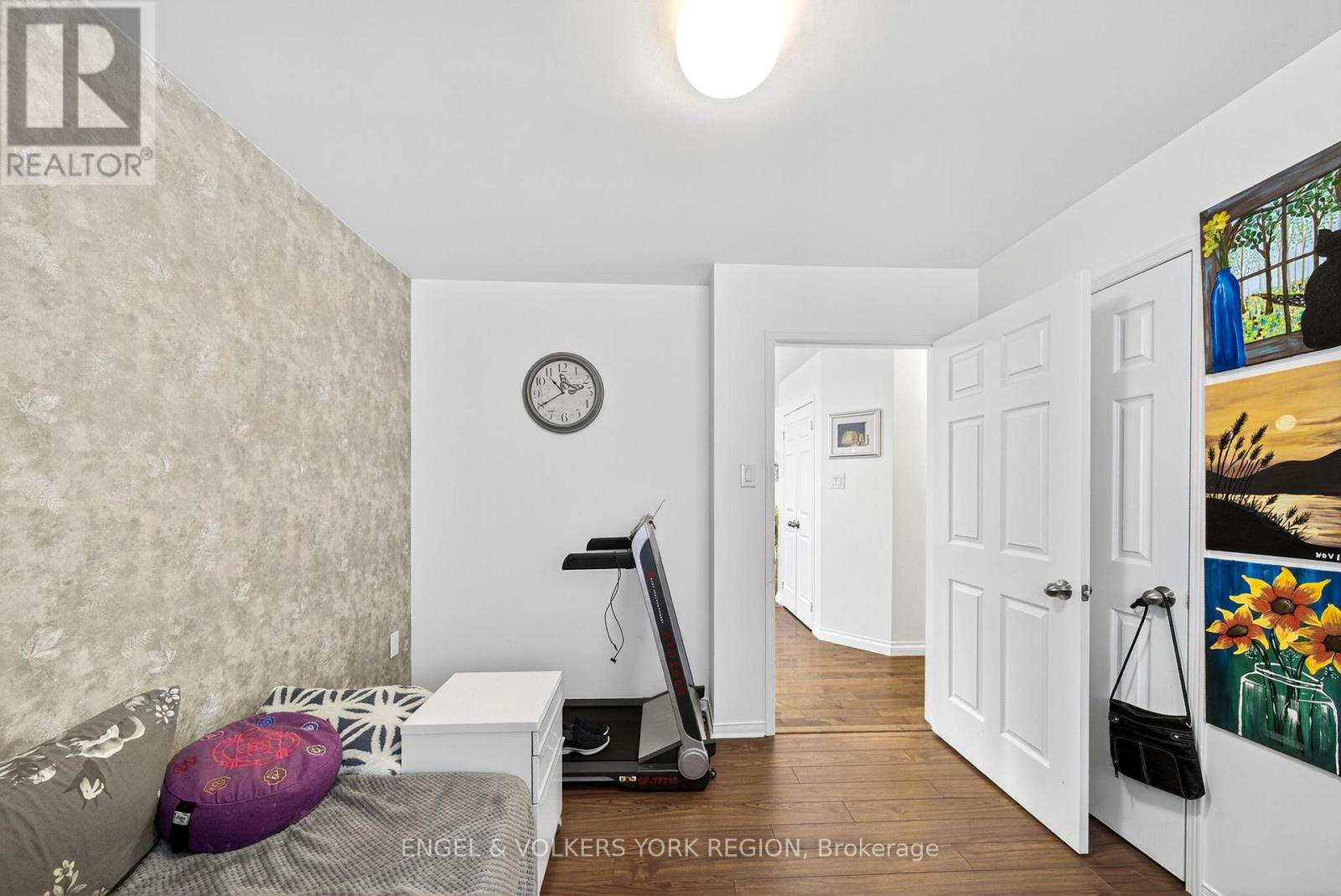 168 Hurst Drive, Barrie, Ontario  L4N 8P6 - Photo 16 - S12468325