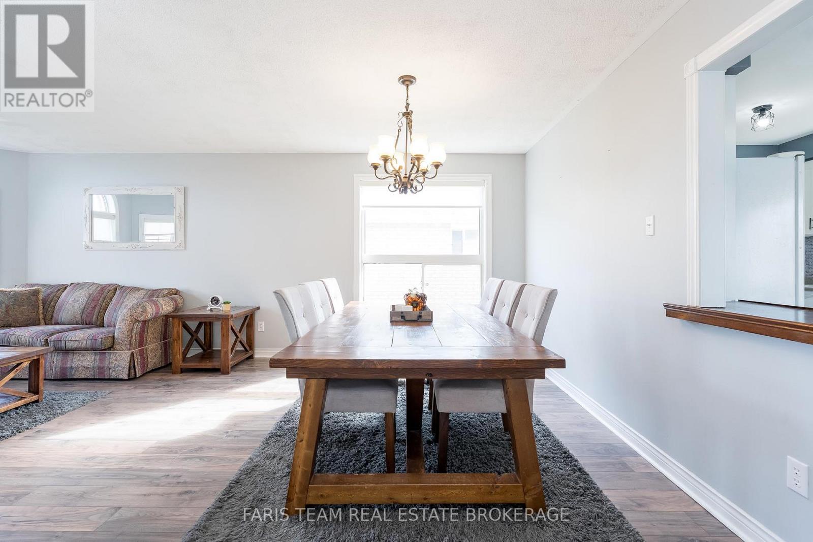 24 Marsellus Drive, Barrie, Ontario  L4N 8S6 - Photo 10 - S12468326
