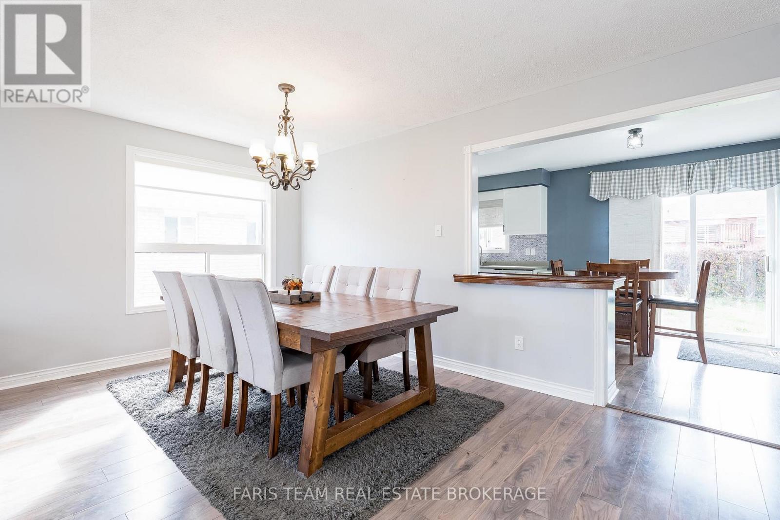 24 Marsellus Drive, Barrie, Ontario  L4N 8S6 - Photo 11 - S12468326