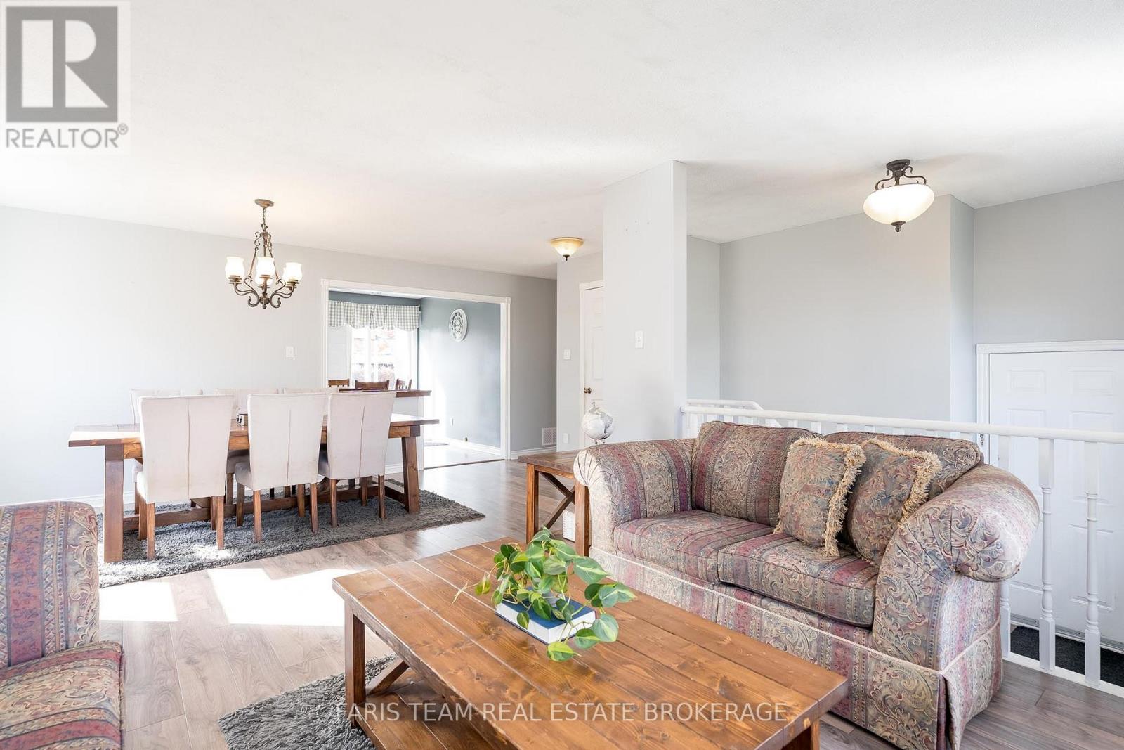 24 Marsellus Drive, Barrie, Ontario  L4N 8S6 - Photo 13 - S12468326