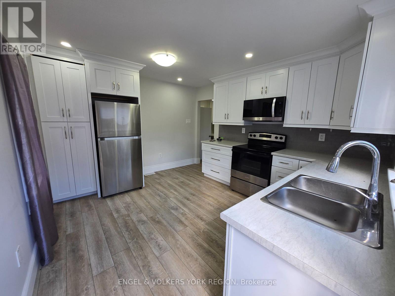 1 - 279 Blake Street, Barrie, Ontario  L4M 1K7 - Photo 7 - S12468351