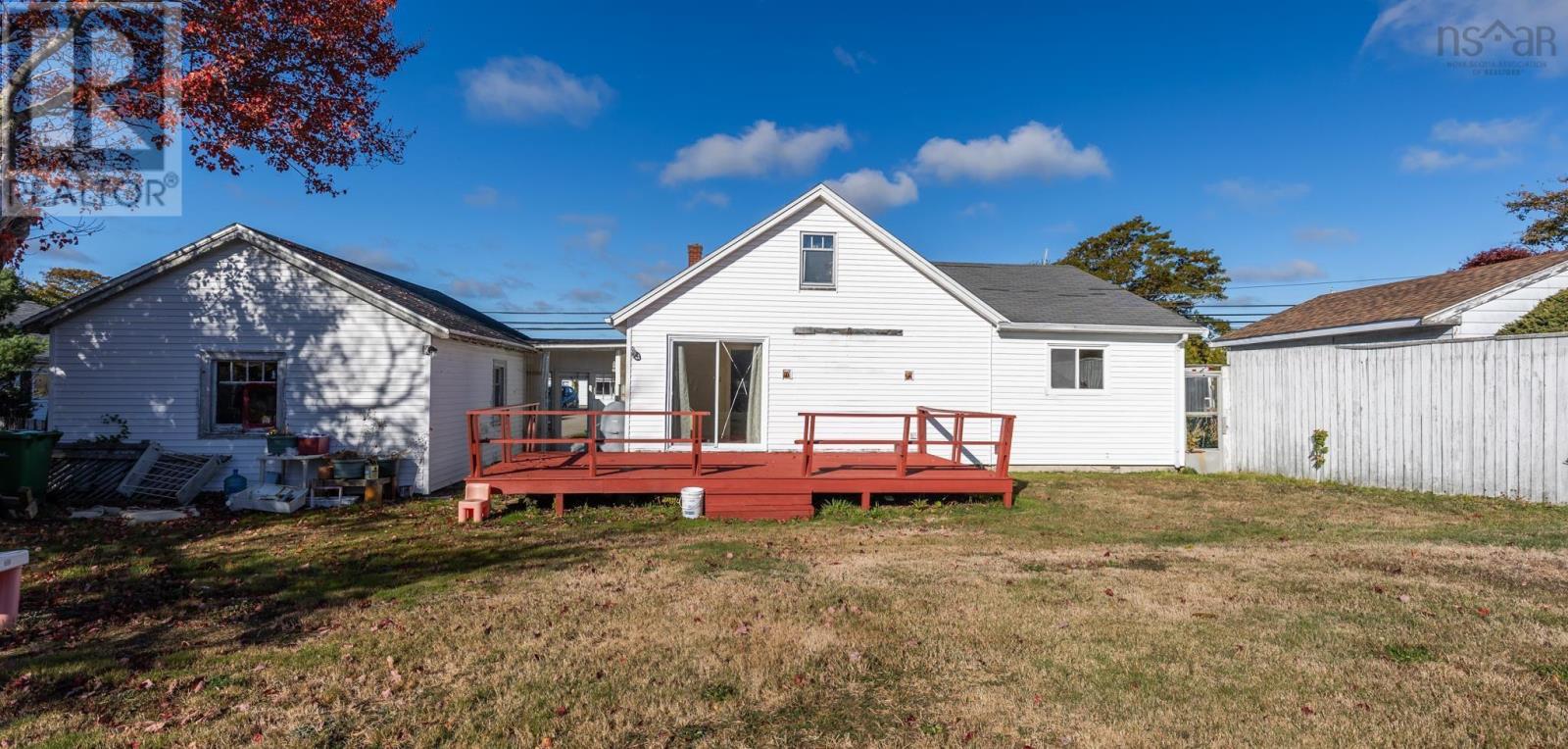 752 Highway 1, Hebron, Nova Scotia  B5A 5Z5 - Photo 2 - 202526088