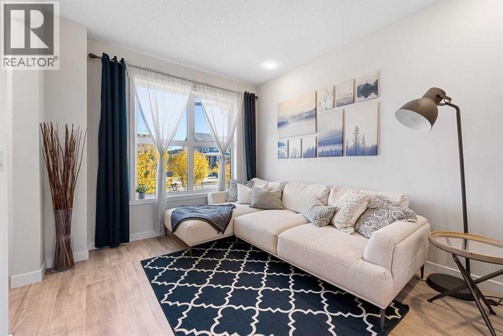 68 Carrington Boulevard Nw, Calgary, Alberta  T3P 1K8 - Photo 3 - A2264453