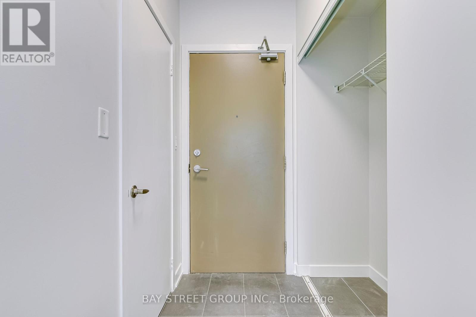 1808 - 4065 Brickstone Mews, Mississauga, Ontario  L5B 0G3 - Photo 7 - W12468193