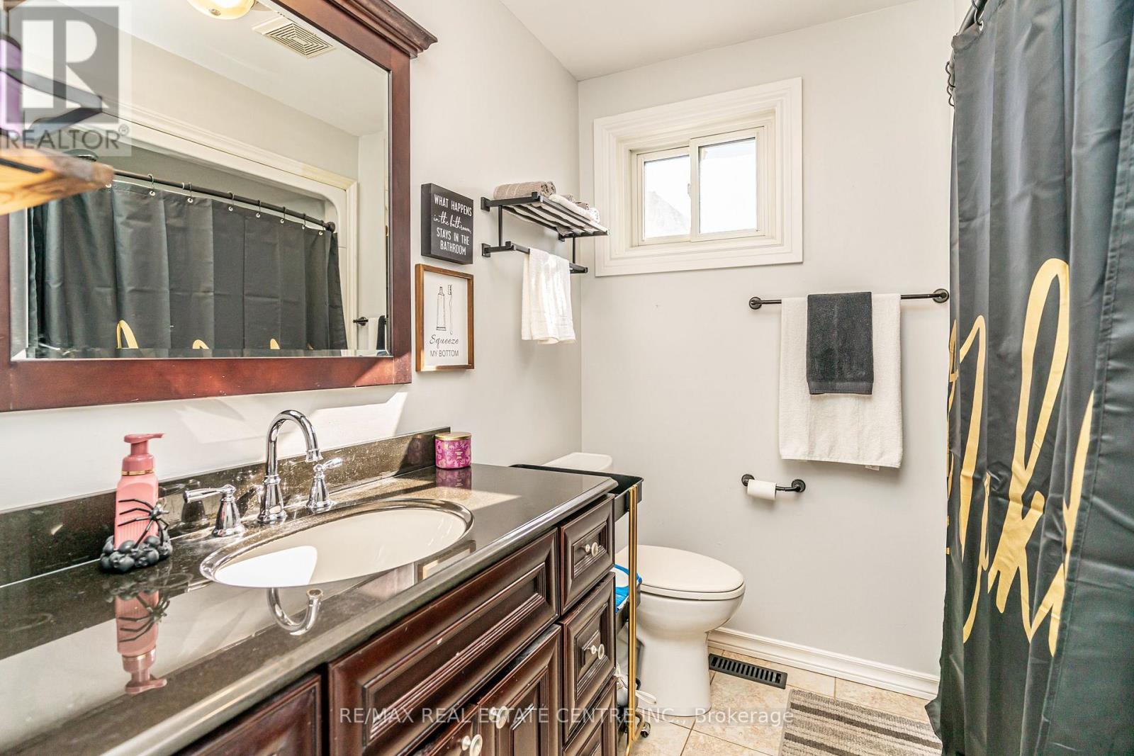 95 Avonmore Crescent, Orangeville, Ontario  L9W 3C2 - Photo 18 - W12468196