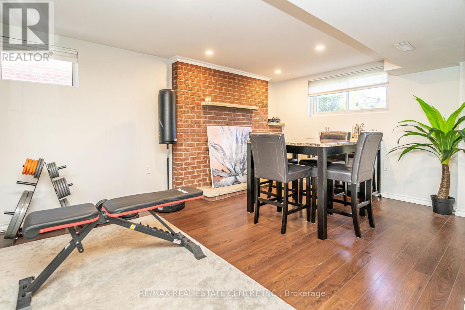 95 Avonmore Crescent, Orangeville, Ontario  L9W 3C2 - Photo 26 - W12468196