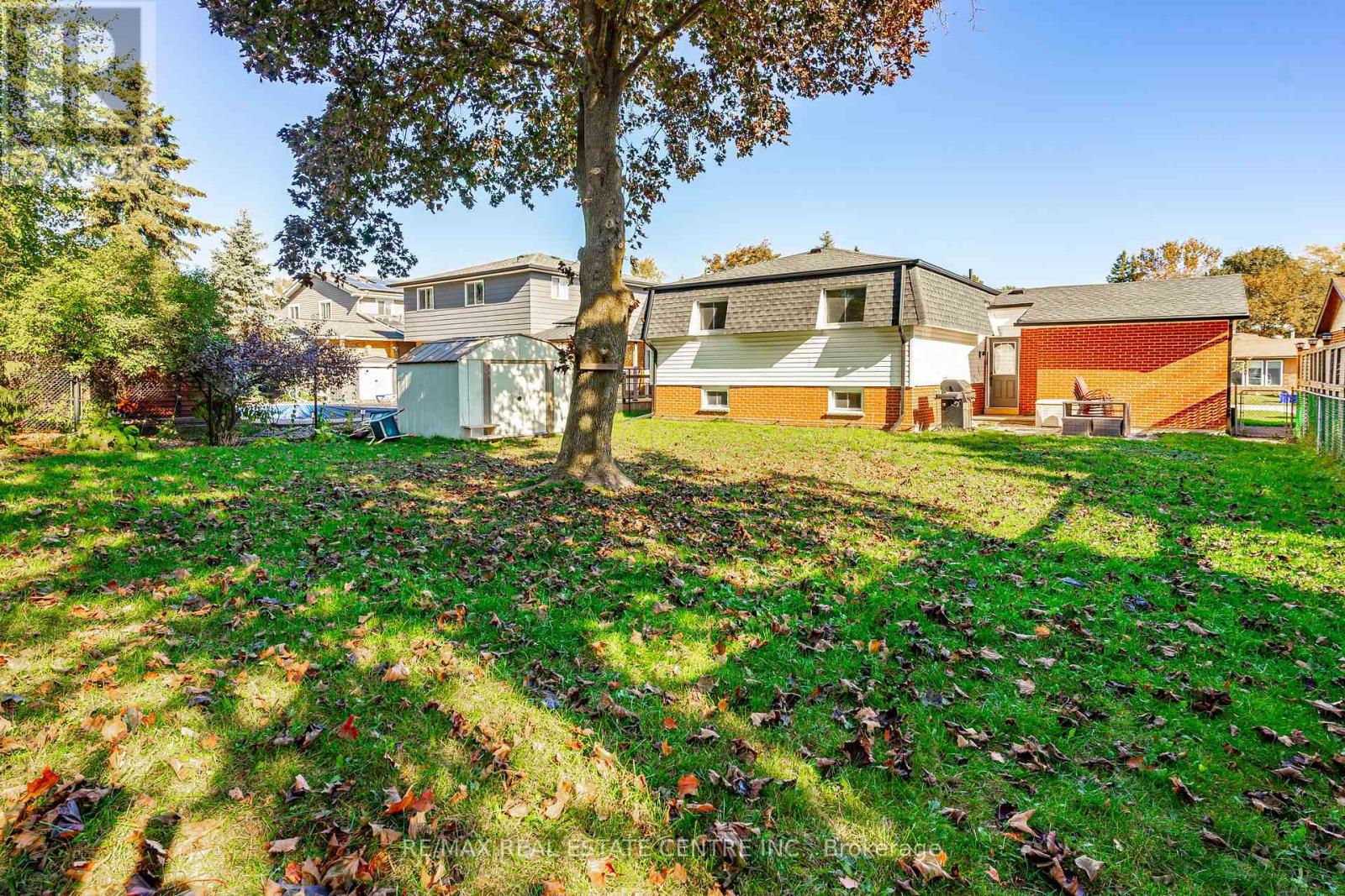 95 Avonmore Crescent, Orangeville, Ontario  L9W 3C2 - Photo 32 - W12468196