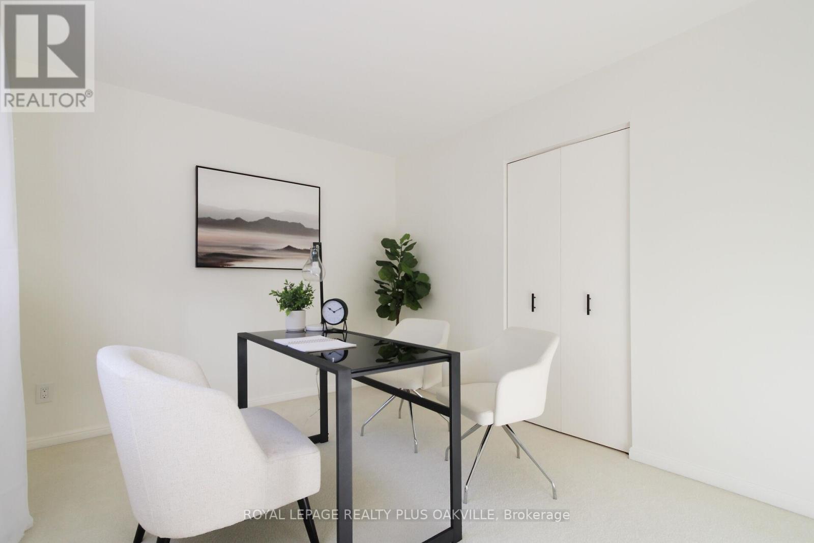1303 Henley Place, Oakville, Ontario  L6H 2W1 - Photo 33 - W12468215