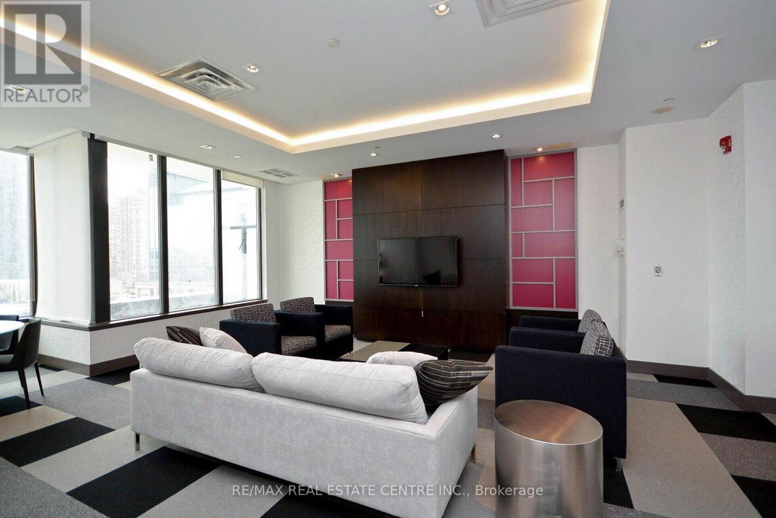 2011 - 4011 Brickstone Mews, Mississauga, Ontario  L5B 0J7 - Photo 16 - W12468237