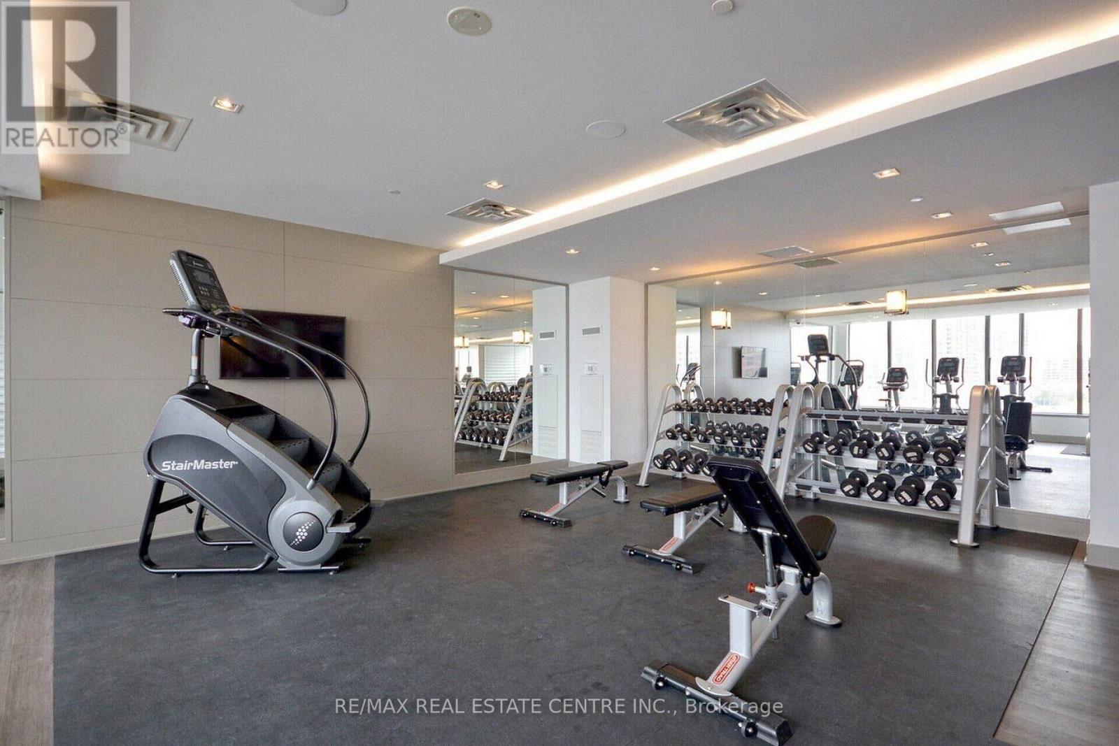 2011 - 4011 Brickstone Mews, Mississauga, Ontario  L5B 0J7 - Photo 18 - W12468237