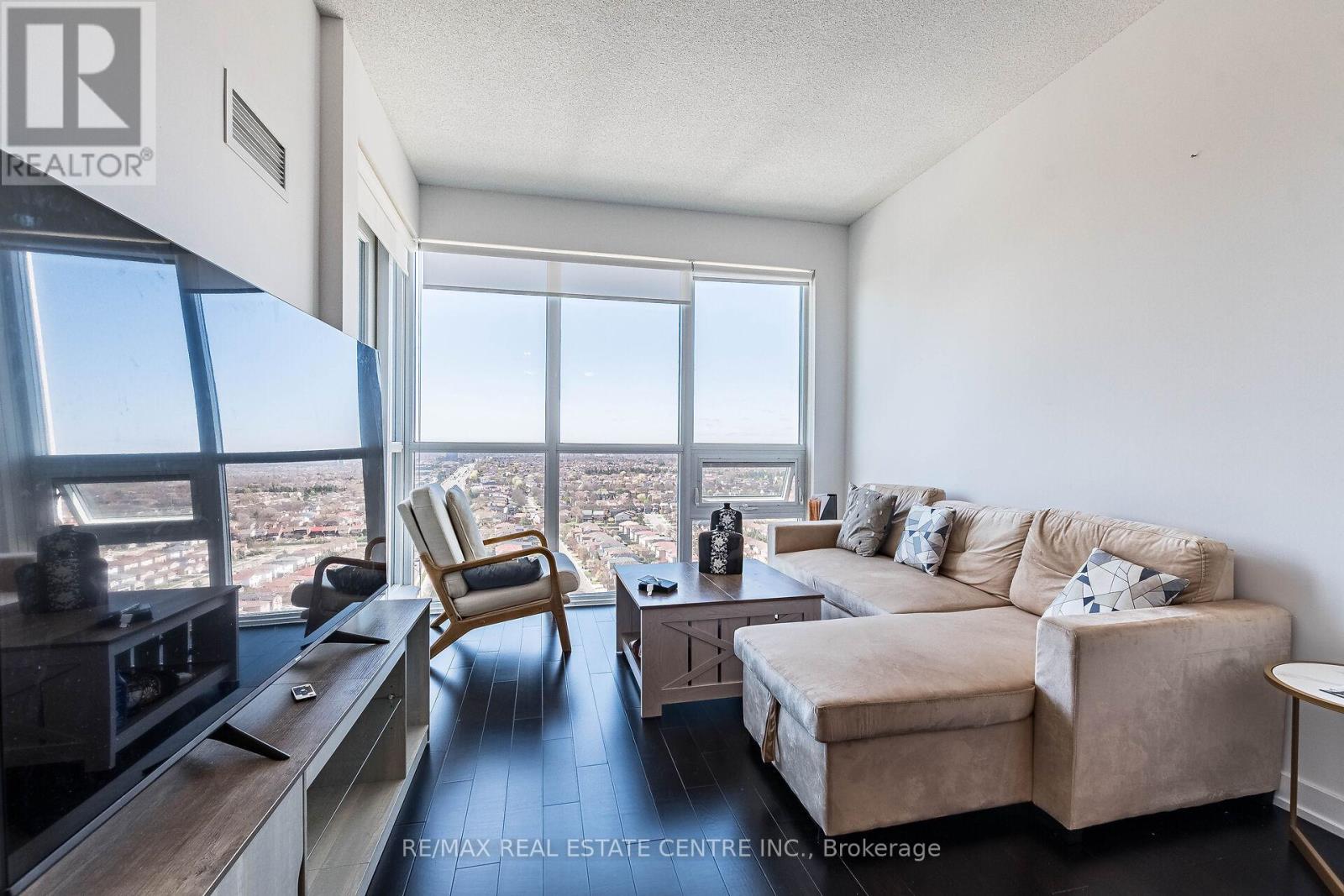 2011 - 4011 Brickstone Mews, Mississauga, Ontario  L5B 0J7 - Photo 8 - W12468237
